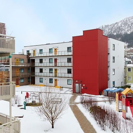 Bergen'S Finest: Sleek Oasis With Two Bedroom Extérieur photo