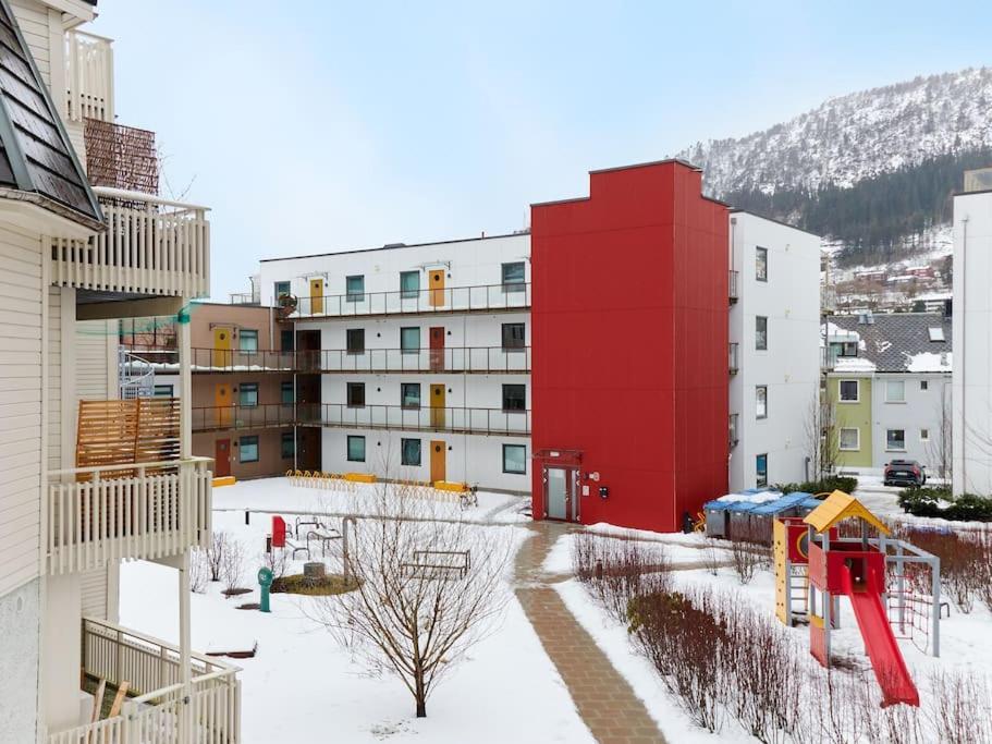 Bergen'S Finest: Sleek Oasis With Two Bedroom Extérieur photo